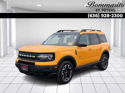 Used 2023 Ford Bronco Sport Outer Banks w/ Tech Package AWD/4WD image 1