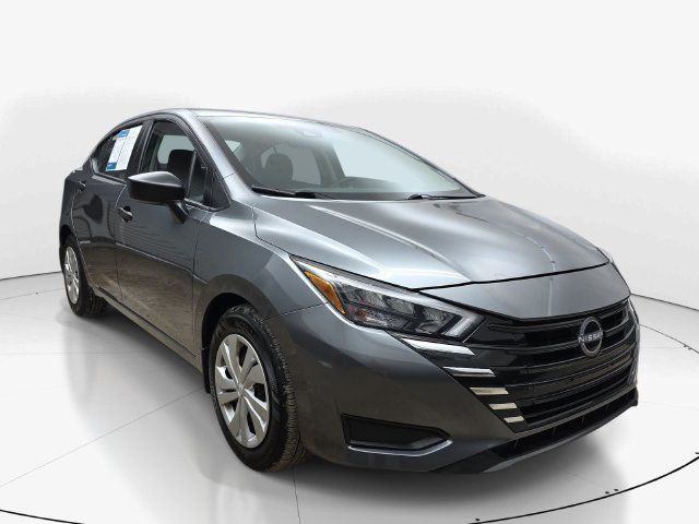 Used 2025 Nissan Versa S w/ Trunk Package FWD image 3