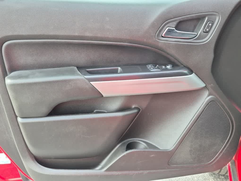 Used 2015 Chevrolet Colorado LT w/ LT Convenience Package RWD image 8