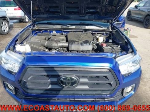 Used 2022 Toyota Tacoma SR5 AWD/4WD image 9