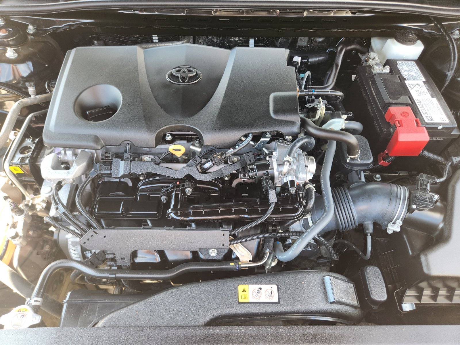 Used 2023 Toyota Camry SE w/ Cold Weather Package FWD image 35