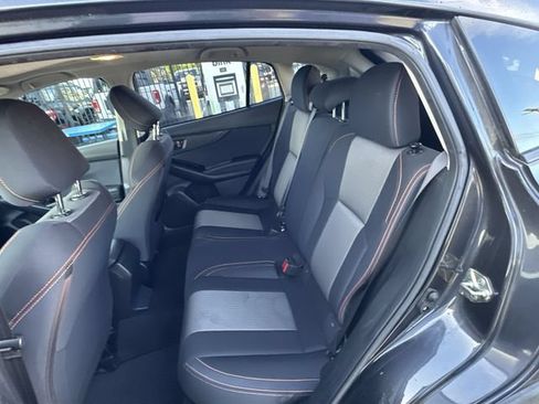 Used 2018 Subaru Crosstrek 2.0i Premium w/ Moonroof Package AWD/4WD image 22