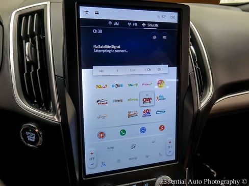 Certified 2024 Ford Edge Titanium w/ Titanium Elite Package image 4