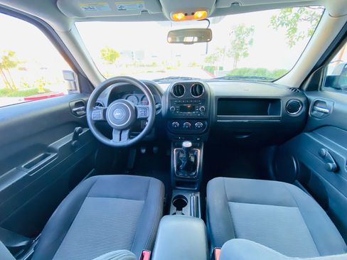 Used 2016 Jeep Patriot Sport FWD image 25
