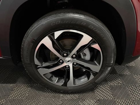 Used 2024 Chevrolet Trax RS FWD image 18