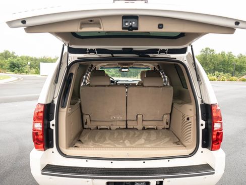 Used 2013 Chevrolet Suburban LTZ image 50