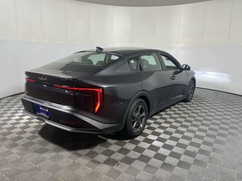 Used 2025 Kia K4 FWD image 8