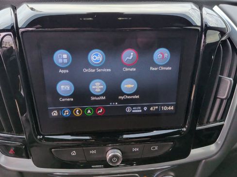 Used 2022 Chevrolet Traverse RS image 27