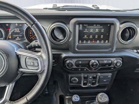 Used 2021 Jeep Wrangler Unlimited Sahara image 16