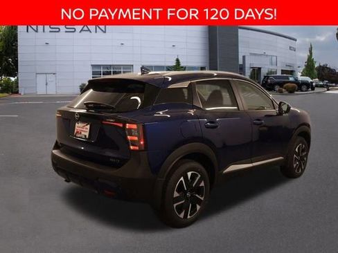 New 2025 Nissan Kicks SV w/ SV Premium Package image 2