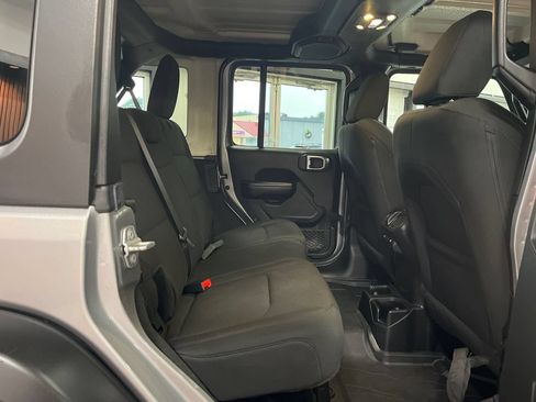 Used 2020 Jeep Wrangler Unlimited Sport S AWD/4WD image 44