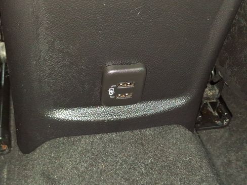 Used 2019 Chevrolet Cruze LT w/ Convenience Package FWD image 25