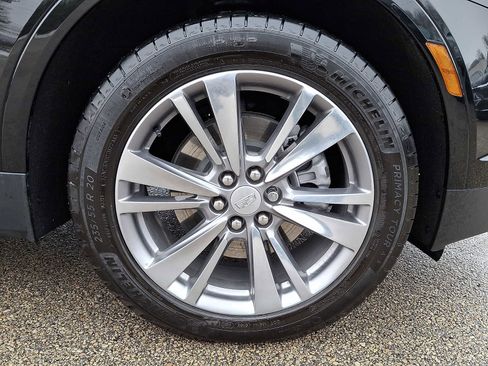 Certified 2024 Cadillac XT5 Premium Luxury w/ LPO, Floor Liner Package image 10