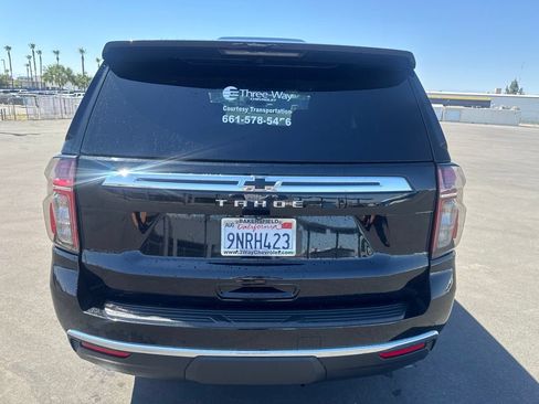 Used 2024 Chevrolet Tahoe LS RWD image 3