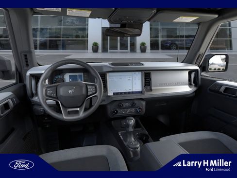 New 2025 Ford Bronco 4-Door image 9