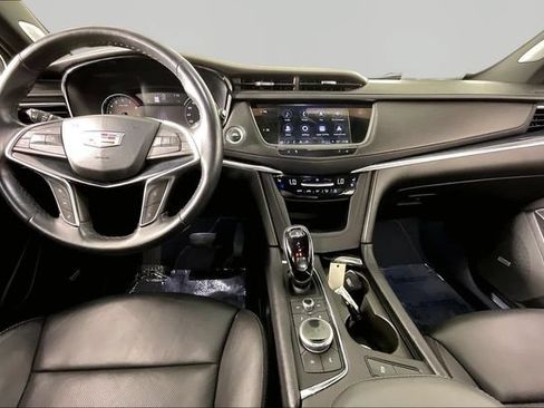 Used 2024 Cadillac XT5 Premium Luxury AWD/4WD image 7