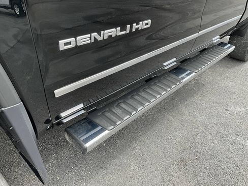 Used 2017 GMC Sierra 2500 Denali AWD/4WD image 34