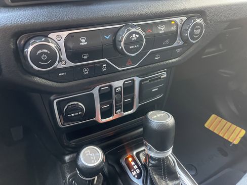 New 2026 Jeep Gladiator Sport AWD/4WD image 27