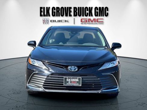Used 2024 Toyota Camry XLE FWD image 9