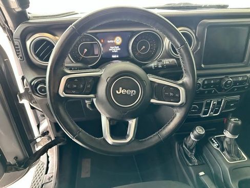 Used 2018 Jeep Wrangler Unlimited Sahara w/ Dual Top Group image 13