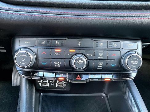 Certified 2023 Dodge Durango GT AWD/4WD image 19