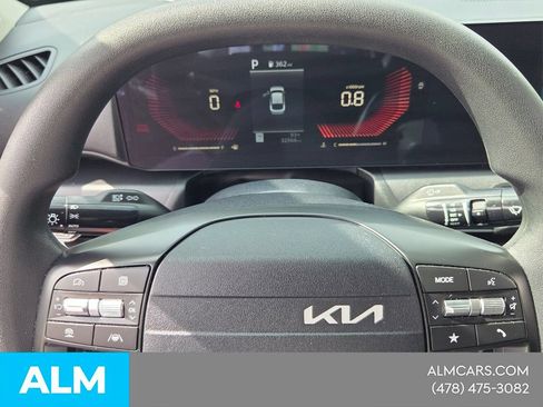 Used 2025 Kia K4 FWD image 22