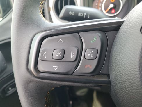 Used 2025 Jeep Wrangler Sport image 20