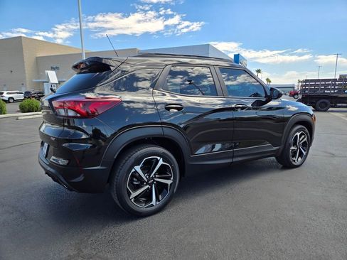 Used 2023 Chevrolet TrailBlazer RS w/ Sun and Liftgate Package FWD image 6