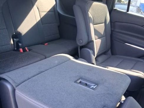 New 2026 Chevrolet Traverse LT w/ LPO, Floor Liner Package FWD image 17
