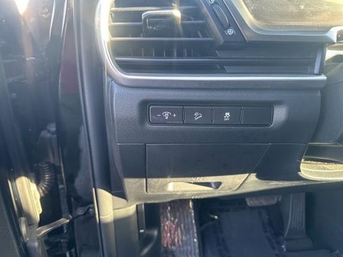 Used 2024 Kia Telluride S image 18