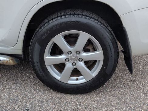 Used 2007 Toyota RAV4 Limited FWD image 13