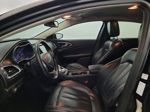 Used 2017 Chrysler 200 Limited Platinum FWD image 17