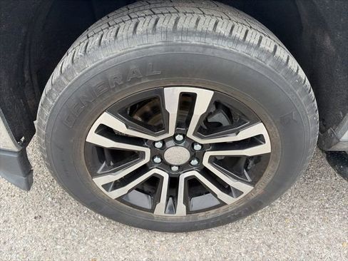 Used 2019 Chevrolet Silverado 1500 LT image 10