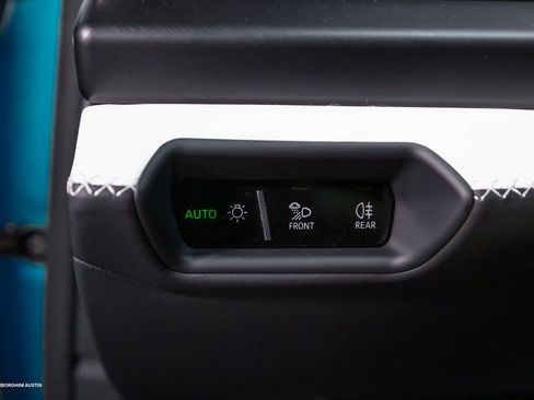 Used 2025 Lamborghini Urus Performante AWD/4WD image 28