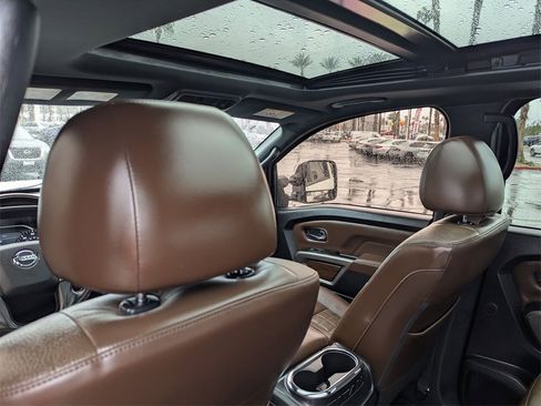 Used 2021 Nissan Titan Platinum Reserve w/ Moonroof Package image 15
