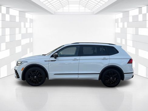 Used 2022 Volkswagen Tiguan SE R-Line FWD image 4