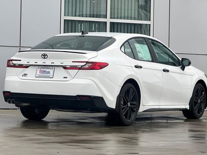 New 2026 Toyota Camry Hybrid w/ Multimedia Upgrade Package