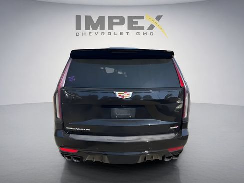 Used 2023 Cadillac Escalade ESV V AWD/4WD image 3