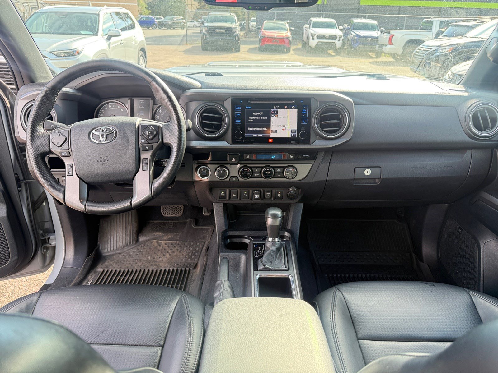 Used 2018 Toyota Tacoma TRD Sport AWD/4WD image 19
