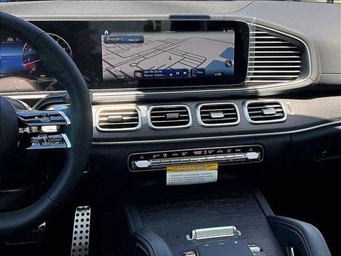New 2026 Mercedes-Benz GLS 450 4MATIC image 9