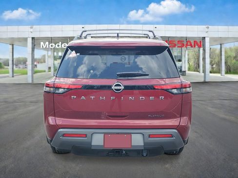 New 2026 Nissan Pathfinder Platinum FWD image 3