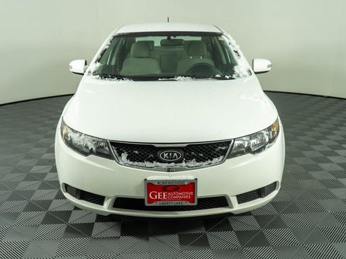 Used 2010 Kia Forte EX image 2
