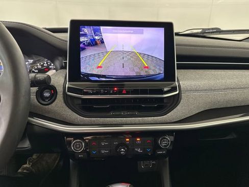 Used 2023 Jeep Compass Latitude w/ Convenience Group image 22