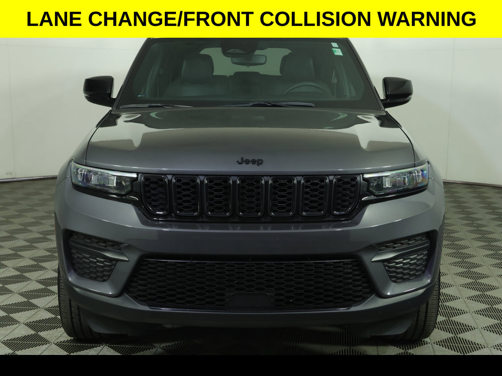 Certified 2024 Jeep Grand Cherokee Altitude AWD/4WD image 11