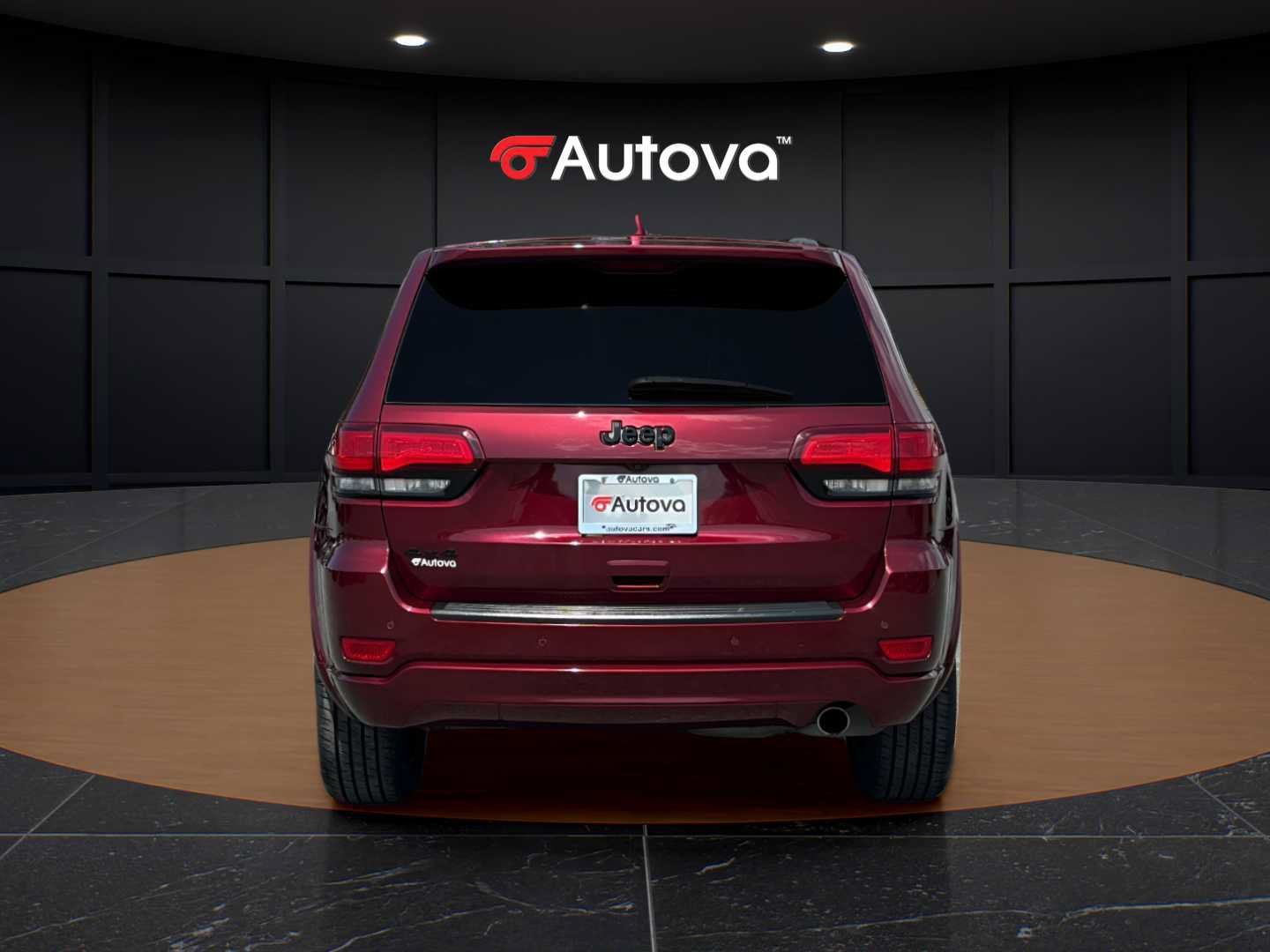 Used 2019 Jeep Grand Cherokee Altitude AWD/4WD image 4