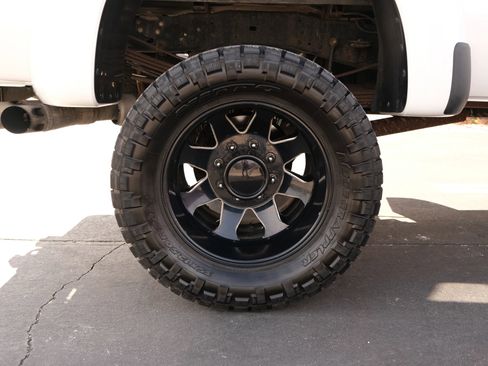 Used 2015 Ford F350 Lariat w/ Lariat Interior Package image 24