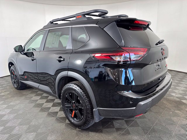 Used 2026 Nissan Rogue SV AWD/4WD image 6