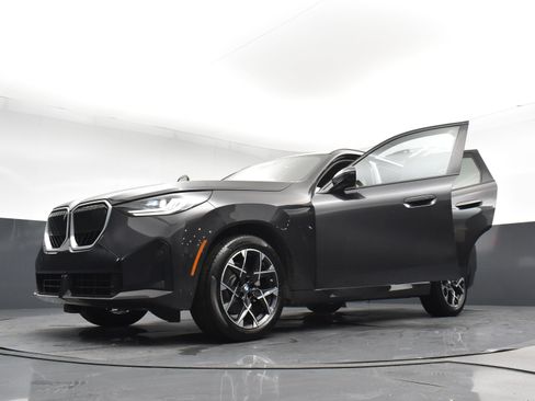 Used 2025 BMW X3 xDrive30i AWD/4WD image 33