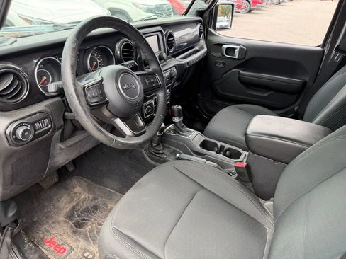 Used 2020 Jeep Wrangler Unlimited Sport AWD/4WD image 21