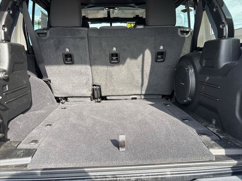 Used 2021 Jeep Wrangler Unlimited Sport AWD/4WD image 27